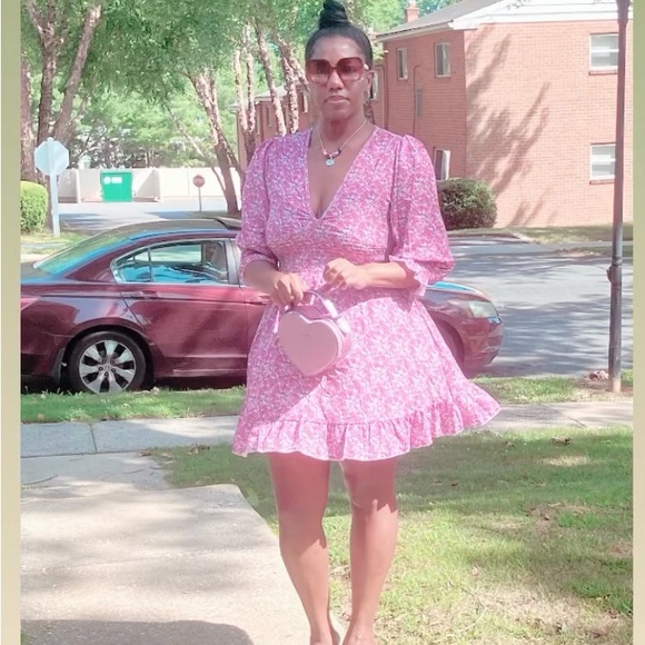 Hello, Meet Your Posher - Picture 3 of 10